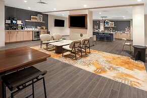 Oshkosh Marriott Waterfront Hotel & Convention Center