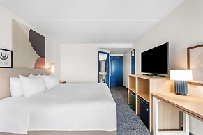 Spark by Hilton Green Bay