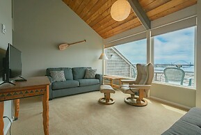 Embarcadero Resort Hotel & Marina