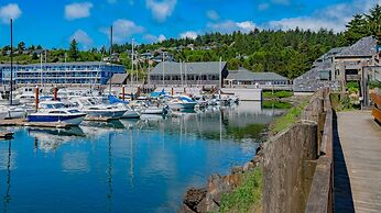 Embarcadero Resort Hotel & Marina