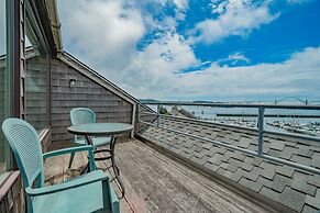 Embarcadero Resort Hotel & Marina