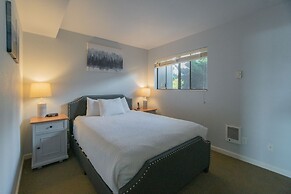 Embarcadero Resort Hotel & Marina