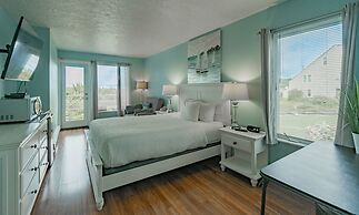 Embarcadero Resort Hotel & Marina