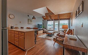 Embarcadero Resort Hotel & Marina