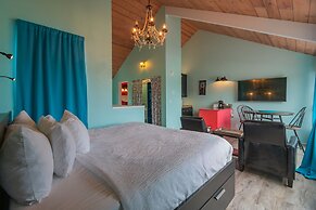 Embarcadero Resort Hotel & Marina