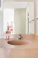 OYO Hotel Mustang Silverspring FL