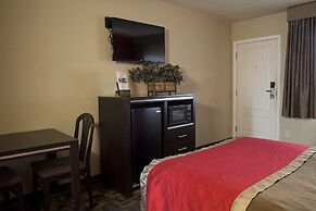 Harbor Inn & Suites