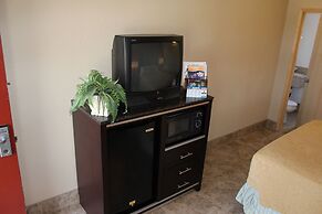 Harbor Inn & Suites