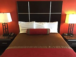 Harbor Inn & Suites