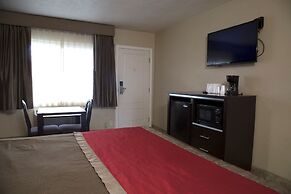 Harbor Inn & Suites