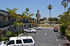Harbor Inn & Suites