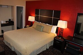 Harbor Inn & Suites