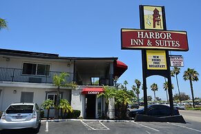Harbor Inn & Suites