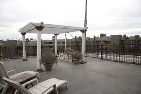 Harbor Inn & Suites