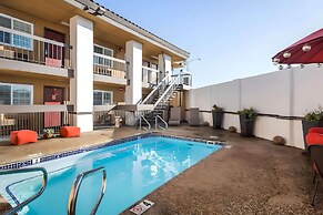 Rodeway Inn San Jose HWY-101 Tully Rd Exit