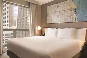 Hilton Chicago/Magnificent Mile Suites