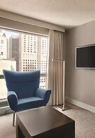 Hilton Chicago/Magnificent Mile Suites