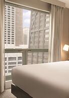 Hilton Chicago/Magnificent Mile Suites