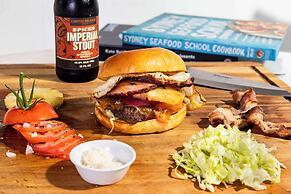 Hilton Chicago/Magnificent Mile Suites