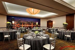 Hilton Chicago/Magnificent Mile Suites