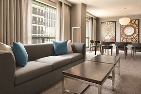 Hilton Chicago/Magnificent Mile Suites