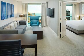 Hilton Chicago/Magnificent Mile Suites