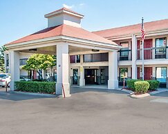 Econolodge Inn & Suites - Murfreesboro I-24 Exit 78B