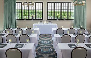 Graduate by Hilton Charlottesville
