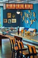 Graduate by Hilton Charlottesville