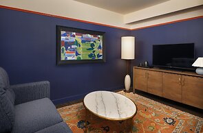 Graduate by Hilton Charlottesville