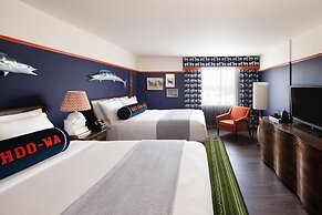 Graduate by Hilton Charlottesville