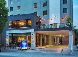 Graduate by Hilton Charlottesville