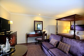 Macdonald Houstoun House