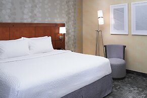 Courtyard by Marriott Detroit Dearborn