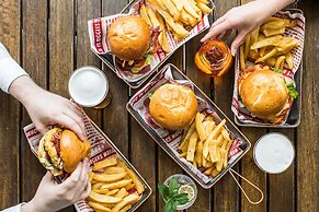 Crowne Plaza Sydney Airport by IHG