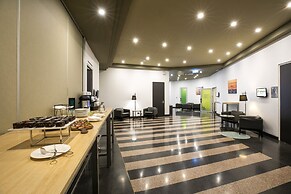 Crowne Plaza Sydney Airport by IHG