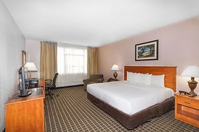 Clarion Inn & Suites Miami International Airport