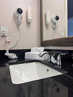 Clarion Inn & Suites Miami International Airport