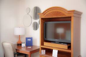 Howard Johnson Hotel & Suites by Wyndham Allentown/Dorney