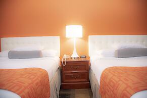 Howard Johnson Hotel & Suites by Wyndham Allentown/Dorney