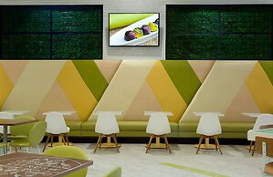 Hilton Orlando Buena Vista Palace - Disney Springs® Area