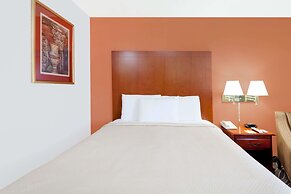 Days Inn by Wyndham Dyersburg