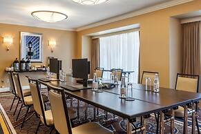 Omni Los Angeles Hotel at California Plaza