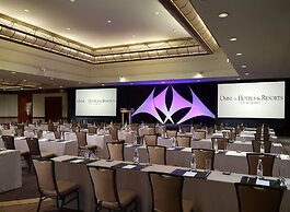 Omni Los Angeles Hotel at California Plaza