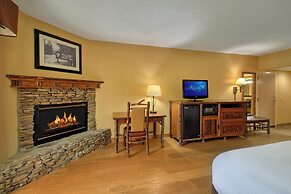 Old Creek Lodge