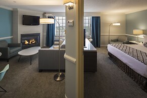 Crowne Plaza Suites Pittsburgh South, an IHG Hotel