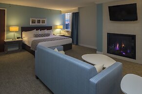 Crowne Plaza Suites Pittsburgh South by IHG