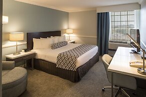 Crowne Plaza Suites Pittsburgh South by IHG