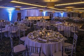 Crowne Plaza Suites Pittsburgh South by IHG