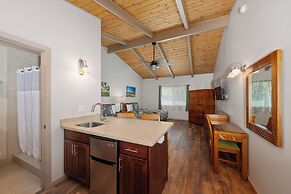 Castle Waimea Country Lodge